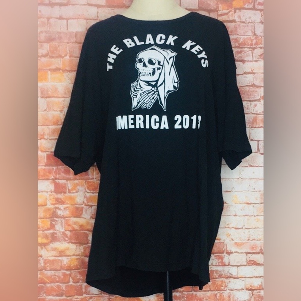 The Black Keys Black and White 2013 Graphic Concert Tee